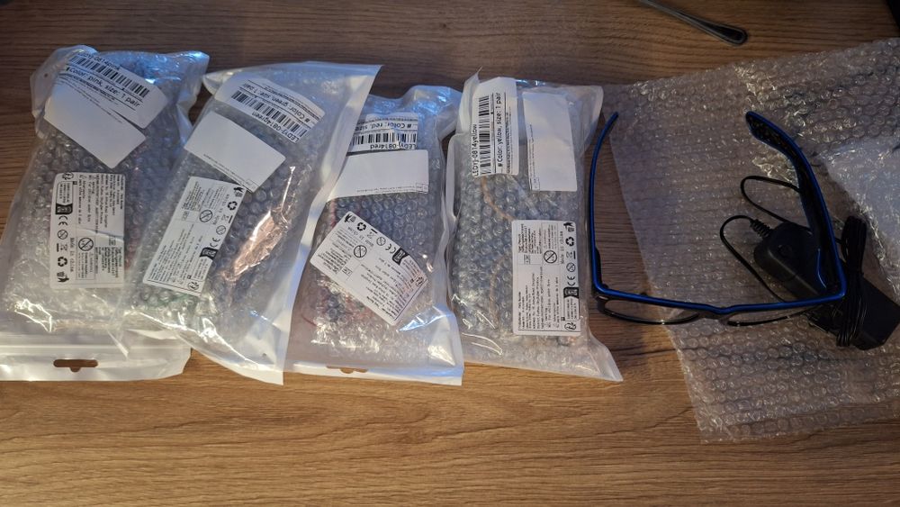 Okulary na imprezę LED.  Świecące