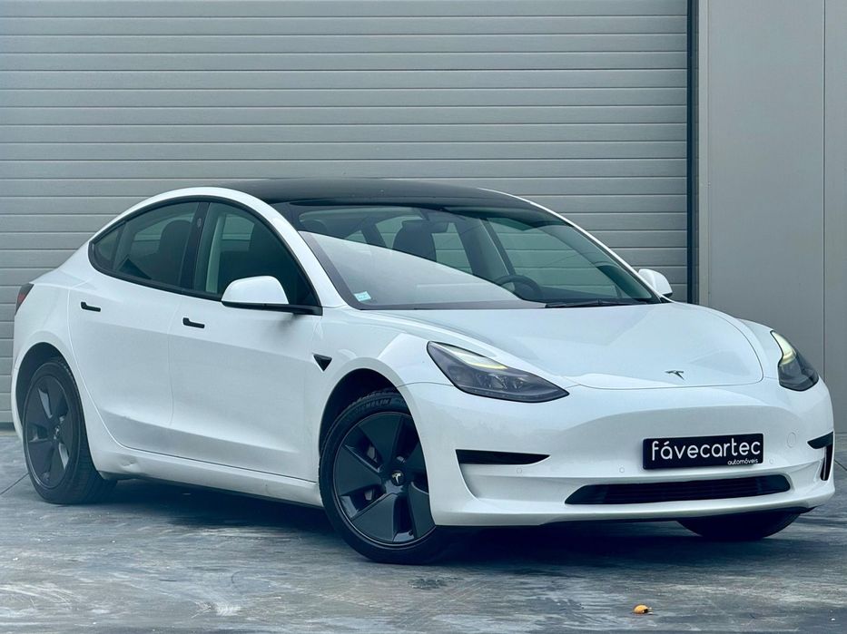 Tesla Model 3 Standard Range Plus RWD