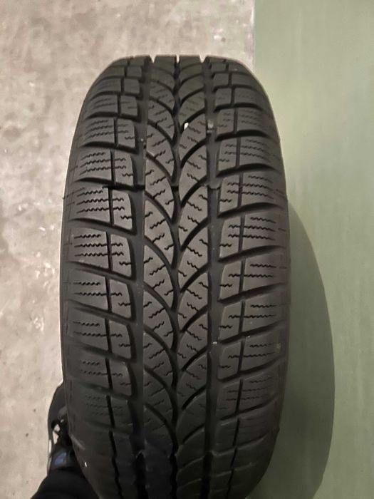 Vendo 4 pneus e jantes de neve