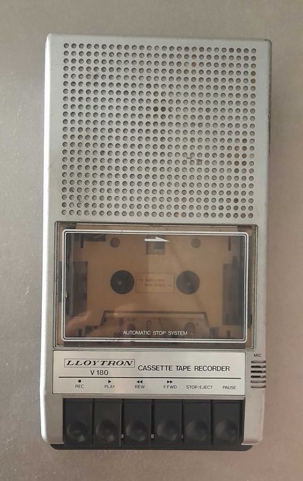 Leitor cassetes vintage (dos deitados)