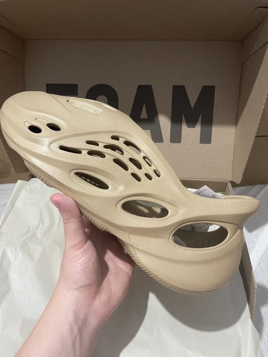 OKAZJA! Nowe Adidas Yeezy Foam RNR Clay Taupe 50 wwa