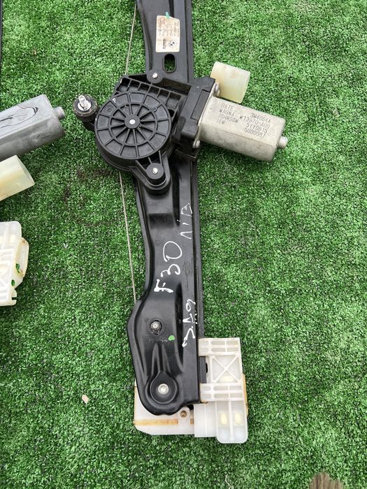 Склопідйомник Бмв ф30 bmw f30 стеклоподьемник задній зад