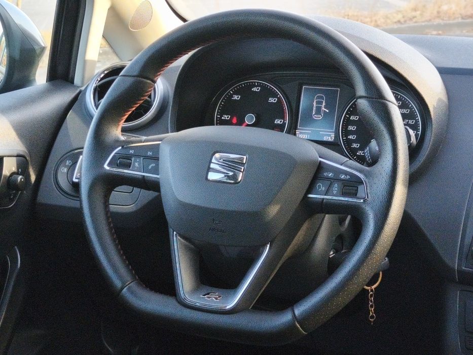 SEAT Ibiza — fotografia 11