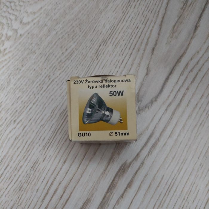 Żarówka halogenowa GU10 typu reflektor 50W