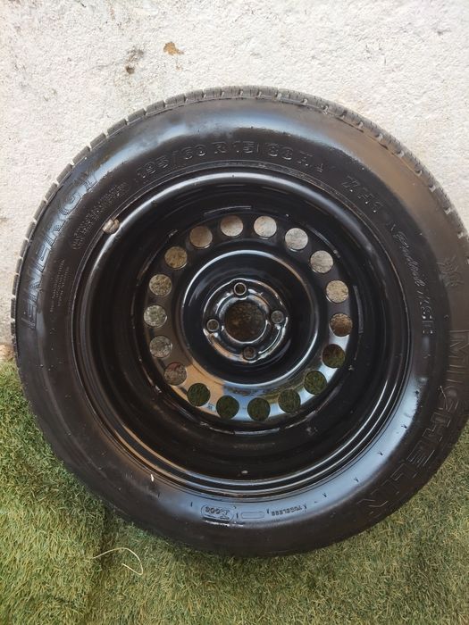 Pneu Michelin 15 pronto a usar, sem furro
