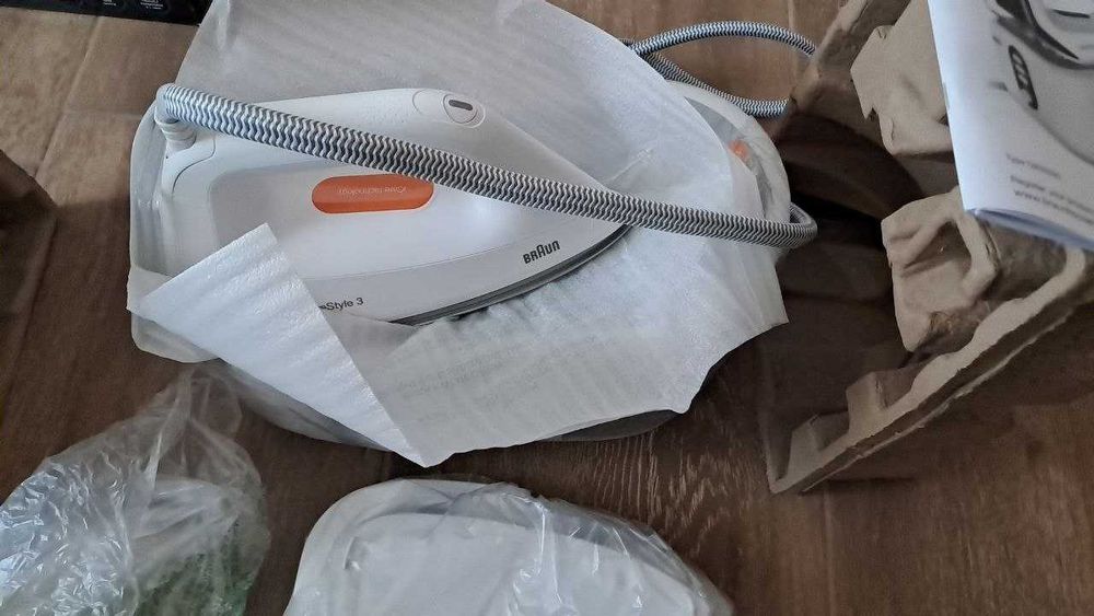 Ferro com caldeira Braun CareStyle 3 IS 3132 deposito 2L