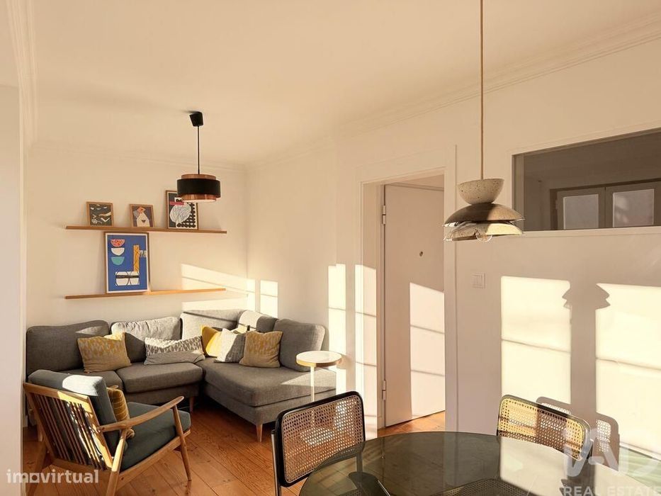 Apartamento T2 em Misericórdia de 51,3 m2