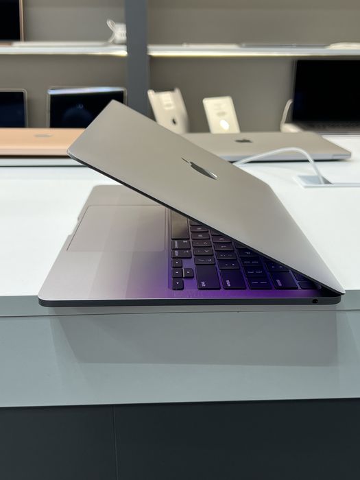 Macbook Pro 13 M2 8Gb/256Gb стан 9,7/10 #92379
