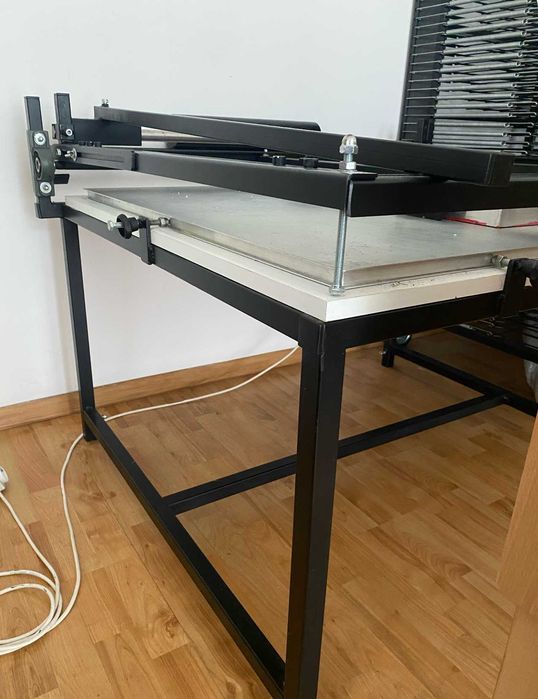 Stół do sitodruku z podsysem