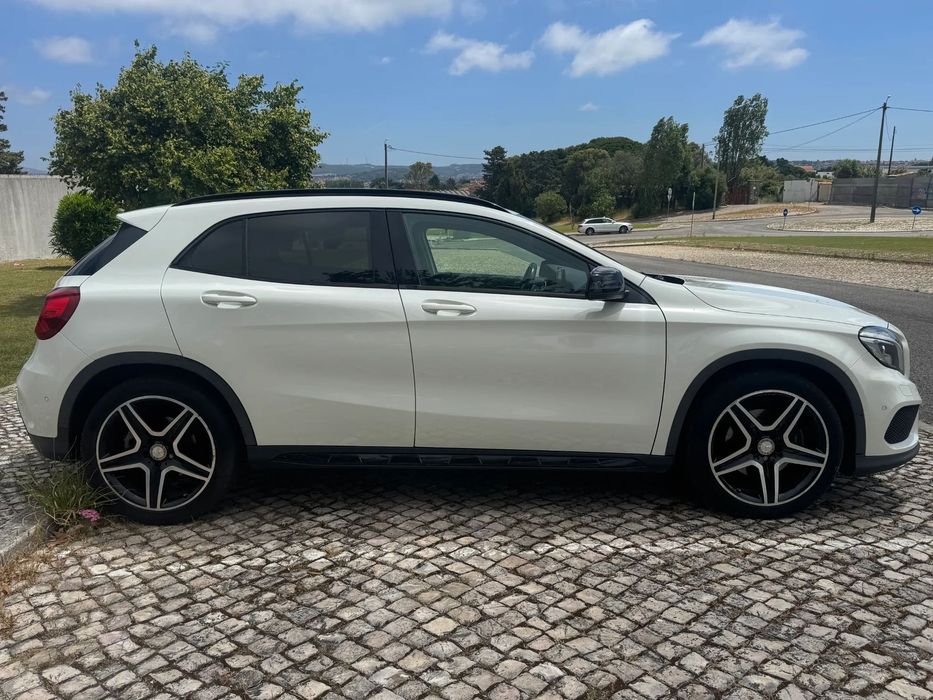 Mercedes-Benz GLA 220 CDI 7G-DCT AMG Line