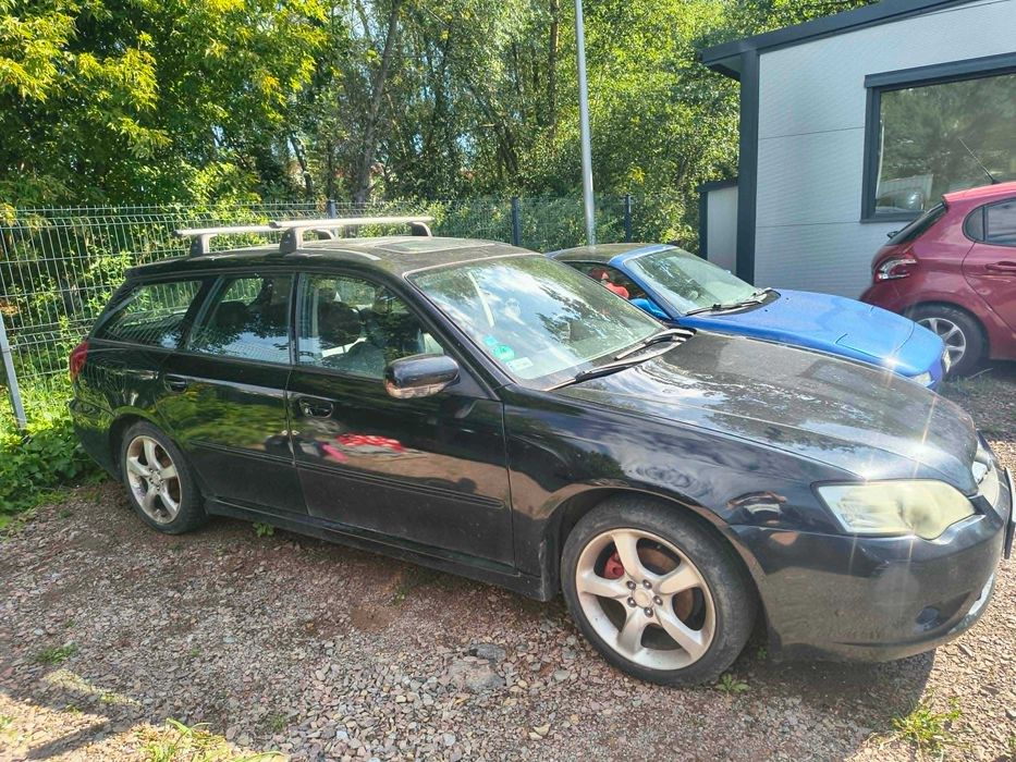 Subaru legacy IV kombi 4x4, uszkodzone