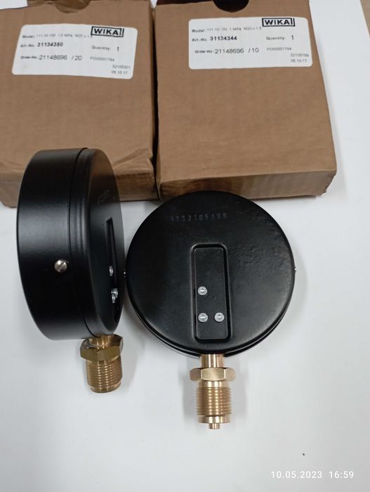 Манометр Wika. 0-1МПа, 0-1.6МПа. Ф100 мм