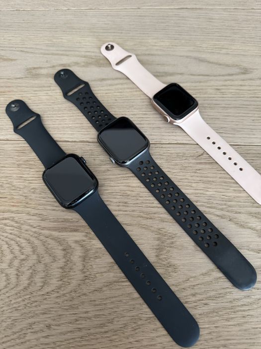 Годинники Apple Watch 4 і 8 серії