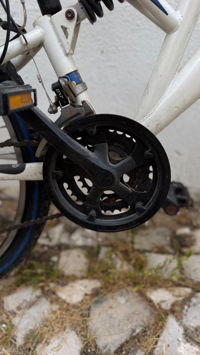 Bicicleta BTT Dechatlon