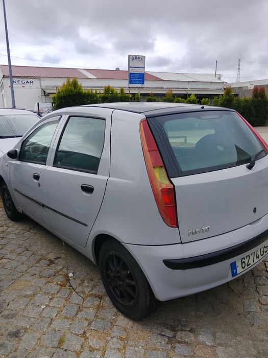 Fiat Punto 1.2  – Ano 2000 – 208.000 km