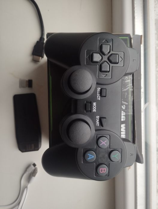 Продам игровую приставку