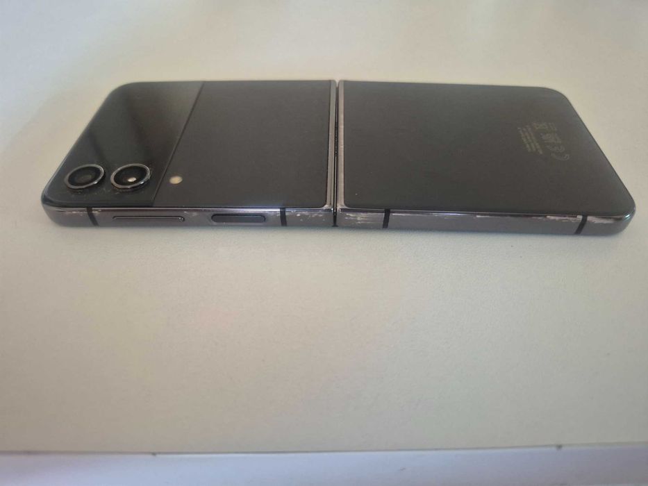 Samsung Z flip 4