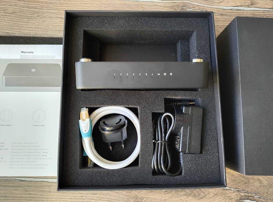 Switch sieciowy audio - English Electric 8SWITCH