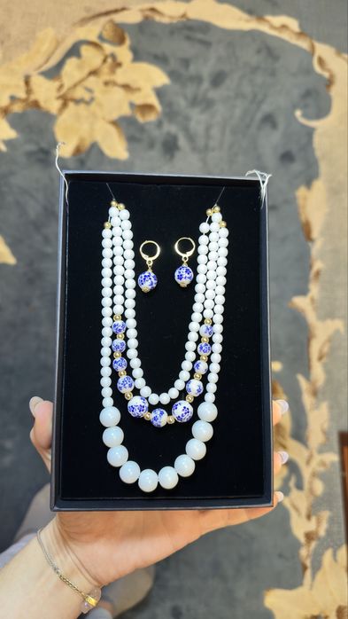 Намисто жіноче коралі білі