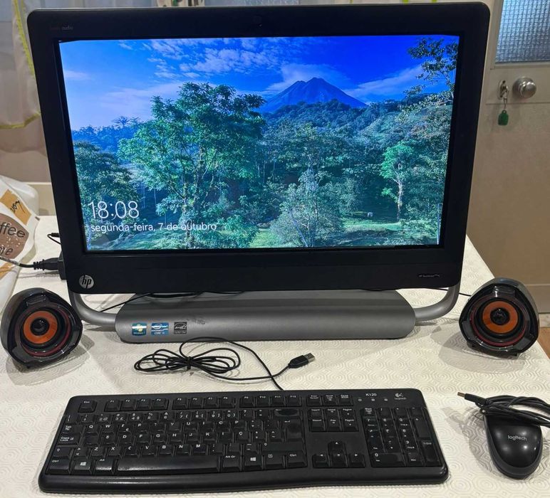 Computador All-in-One HP + periféricos