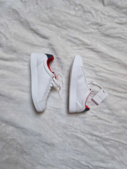 Nowe białe buty sportowe damskie sneakersy Tommy Hilfiger rozmiar 39