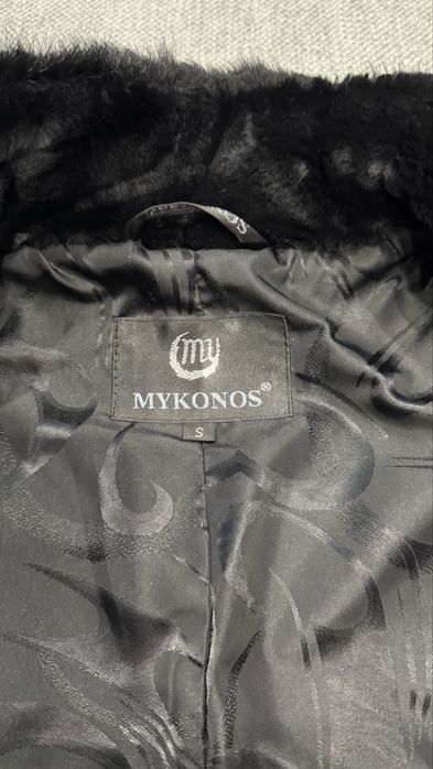 Продам натуральну шубу мутон з норковим коміром