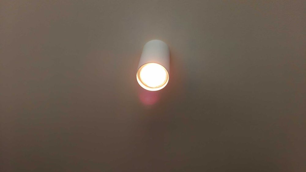 lampa sufitowa spot tuba natynkowa biała GU10