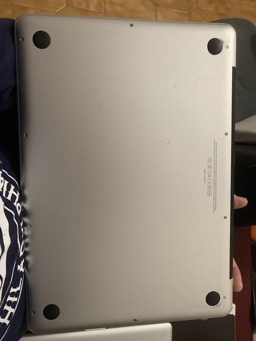 Macbook pro 13”, i7, 8gb ram, disco ssd