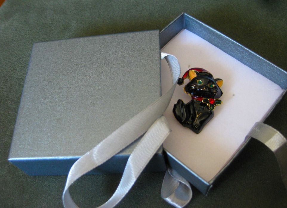 Alfinete / Broche / Pregadeira Gato Preto da Sorte NOVO