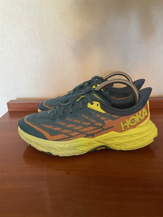 Hoka Speedgoat 5, розмір 41