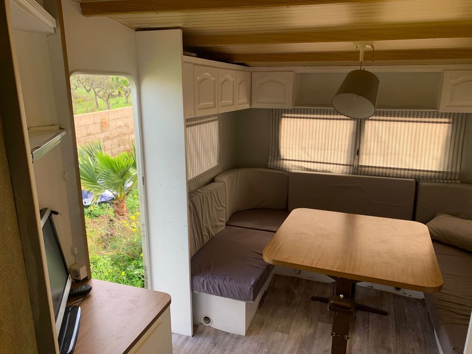 Caravana Hobby Landhaus  5.50m isolado