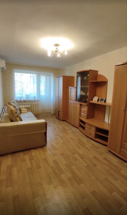 Продам однокімнатну квартиру на Петропавлівській .