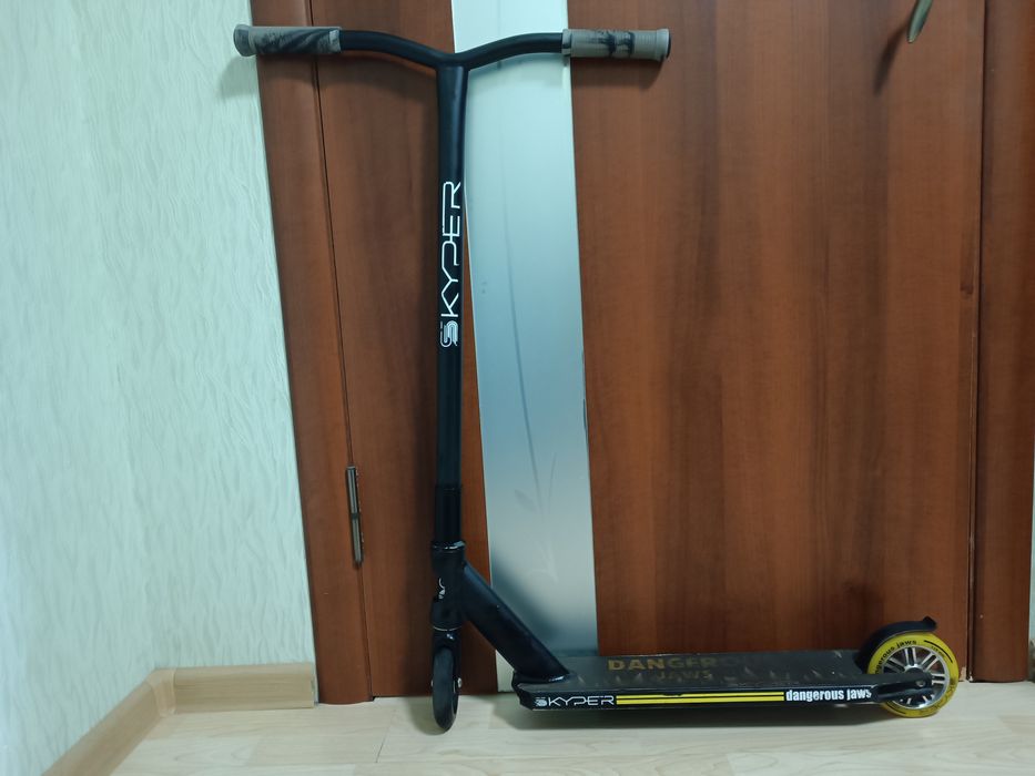 Самокат трюковий Skyper