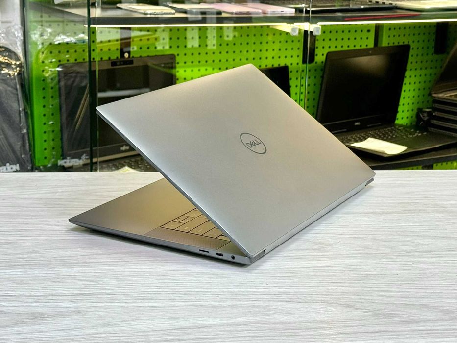 Новий / Dell XPS 9640 / 4K OLED / Ultra 9 185H / DDR5 64Gb / 4Tb / RTX