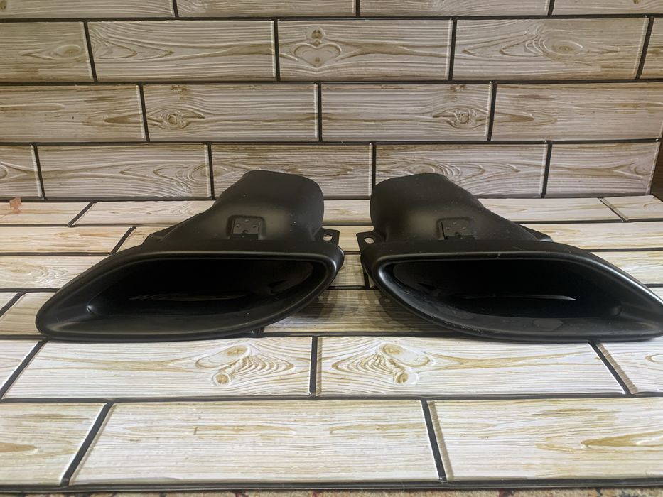 Насадки на выхлопные трубы Mercedes W213 E Class, Black