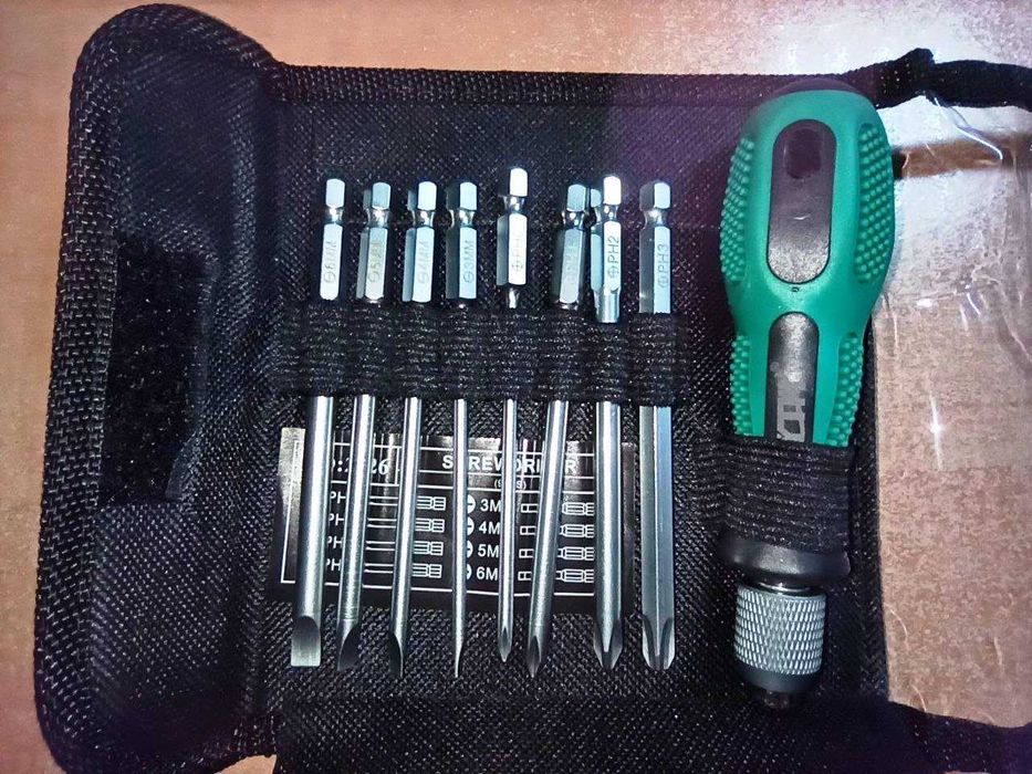 Отвертка + набор магнитных бит 8-в-1 YTH-SD003