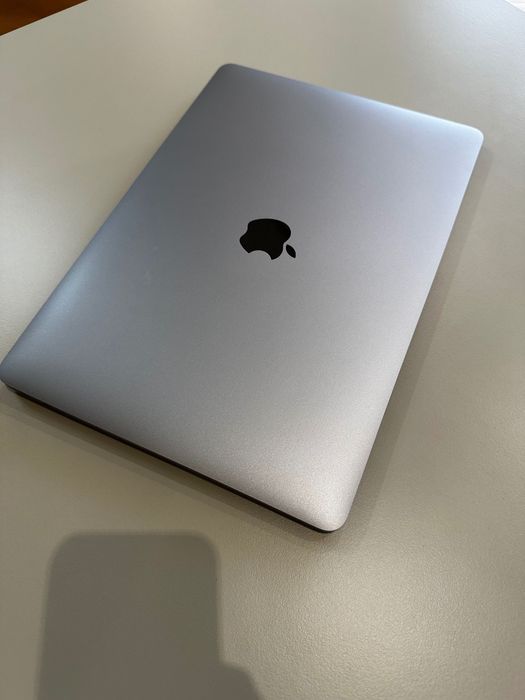 Apple MacBook Air M1 16ГБ/256ГБ