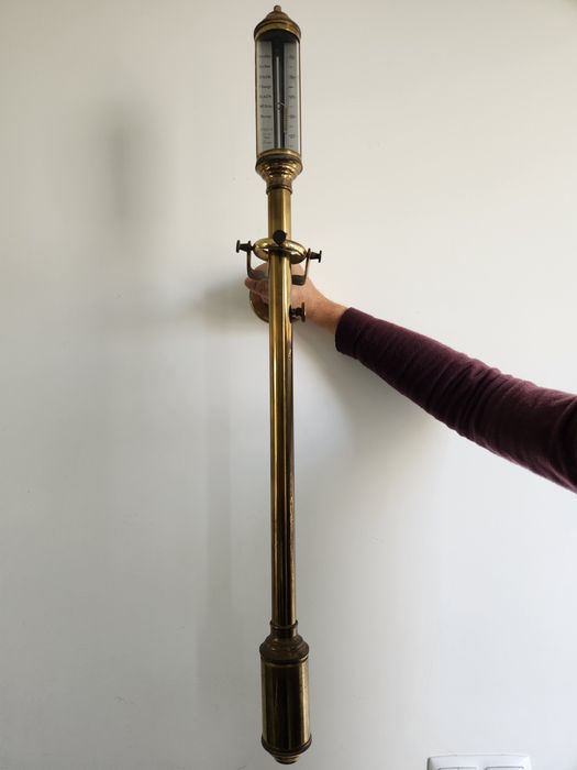 Barómetro de navio vintage