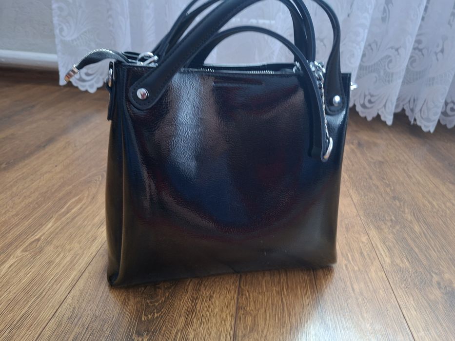 Сумка лакова чорна нова