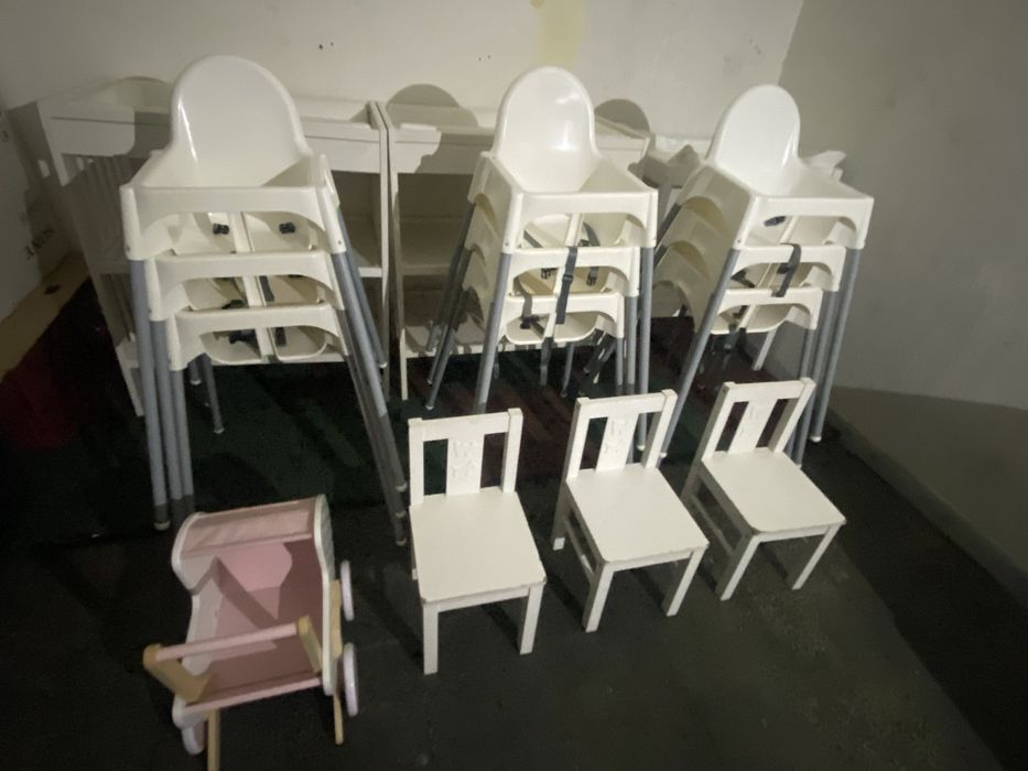 Mobília IKEA infantil – cadeiras ANTILOP + cadeiras pequenas