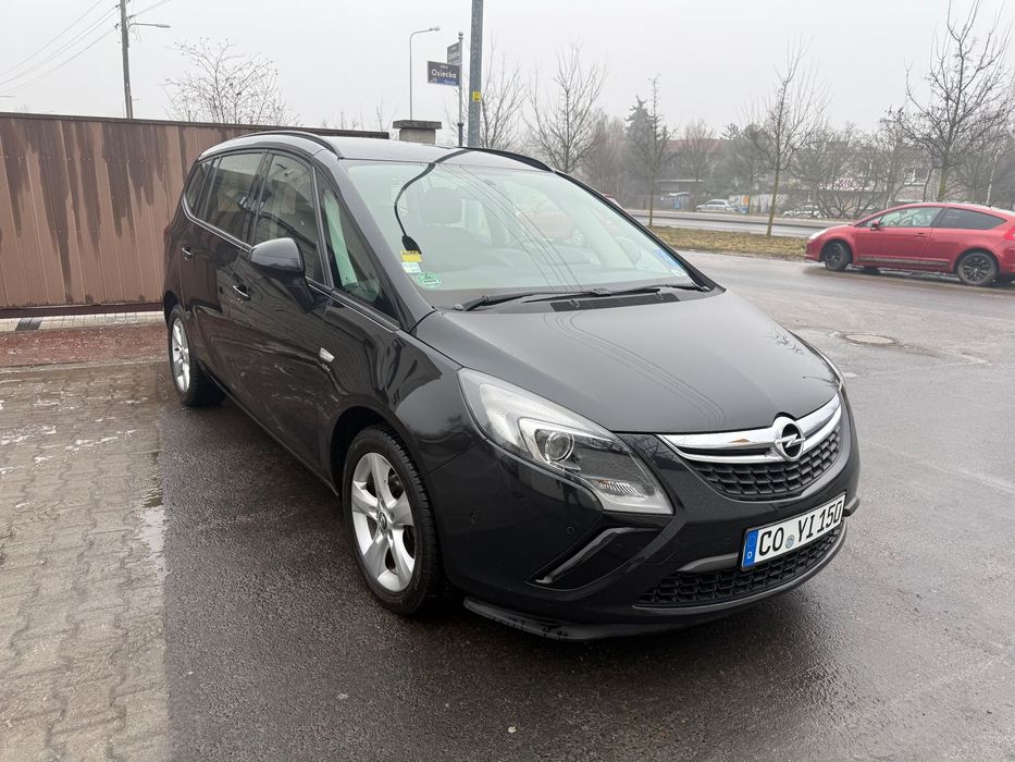 Opel Zafira 1,4 120 KM Benzyna Alufelgi Nawigacja 2X Klucze Z Niemiec Faktura !
