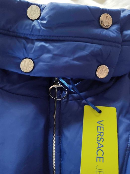 Nowa kurtka Versace.