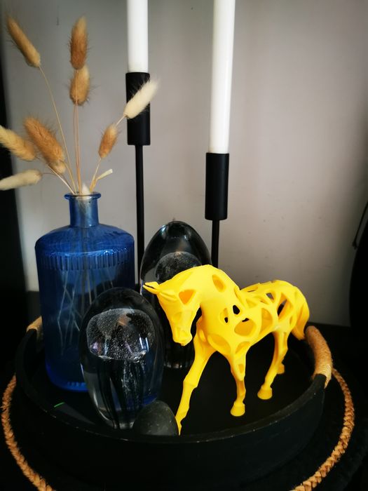 Żółty ażurowy Koń 3d