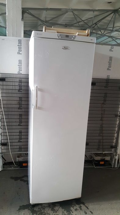 Zamrażarka Whirlpool AFG 7071