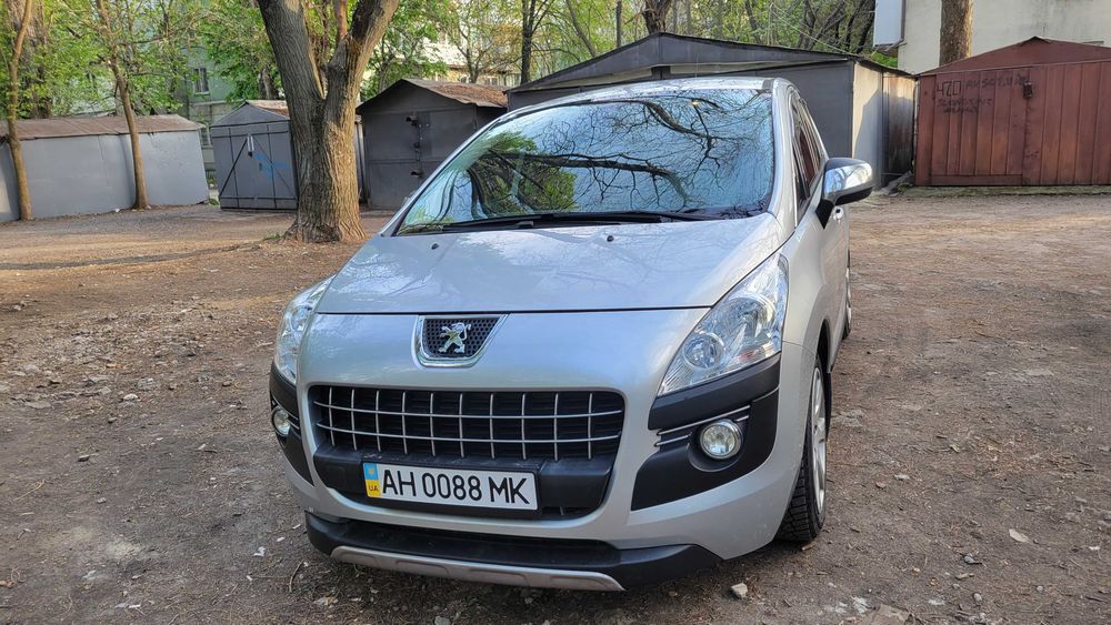 Продам Peugeot 3008 идеал Официальный