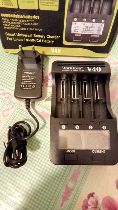 Varicore V40 зарядний пристрій для Li-ion, Ni-MH/Cd, аналог liitokala