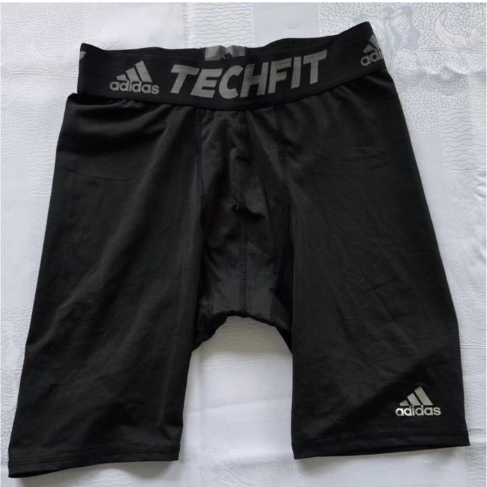 Компрессионные, термо шорты Adidas TECHFIT