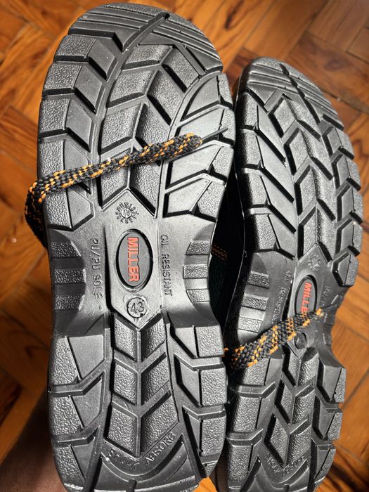 Vende-se bota biqueria de aço