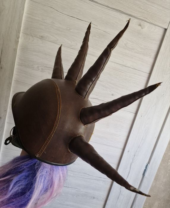 Kask z kolcami skórzany Irokez Mad Max Cyberpunk Festiwal