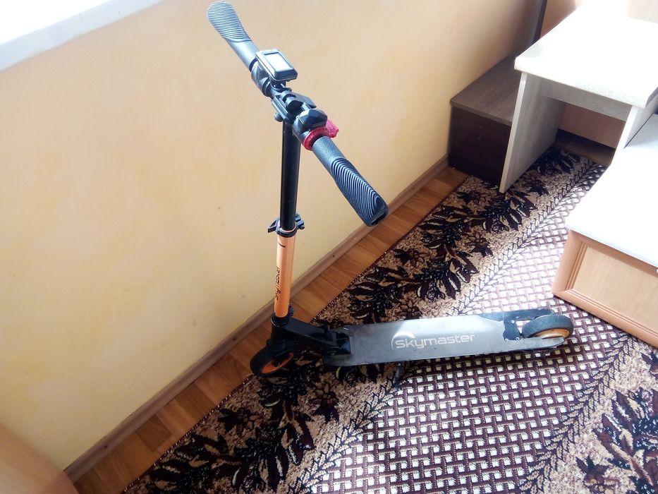 Самокат електричний SKYMASTER Astroo Orange.